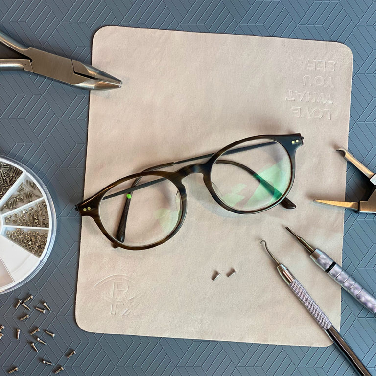 Eyeglasses maintenance service